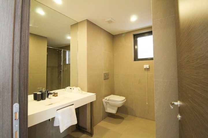 Room 30 of 54