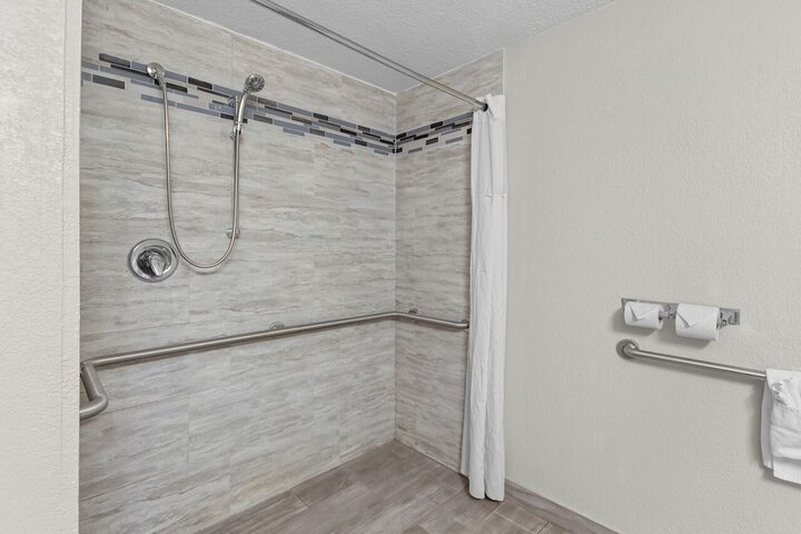 Room 42 of 59