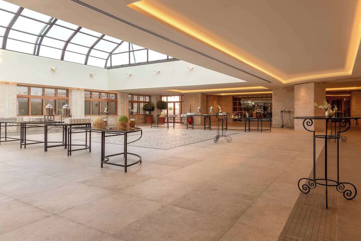Hotel Interior 5 of 152
