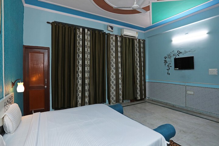 Room 5 of 22