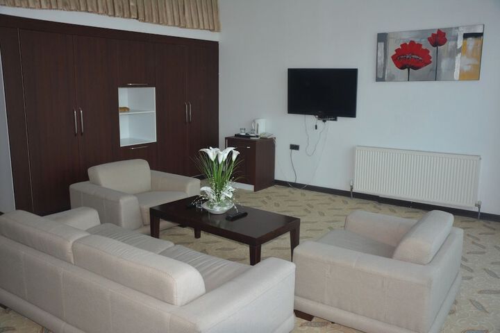 Room 25 of 68