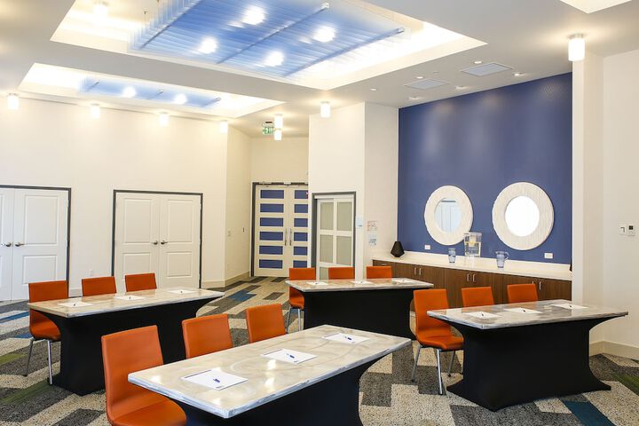 Meeting facility