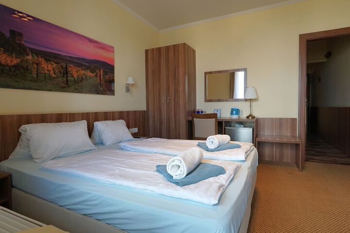Room 13 of 88