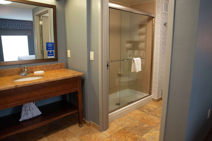 Bathroom shower