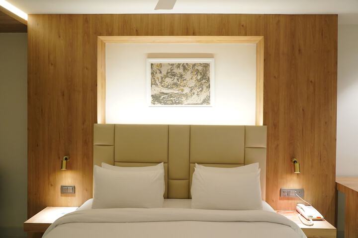 Room 5 of 22