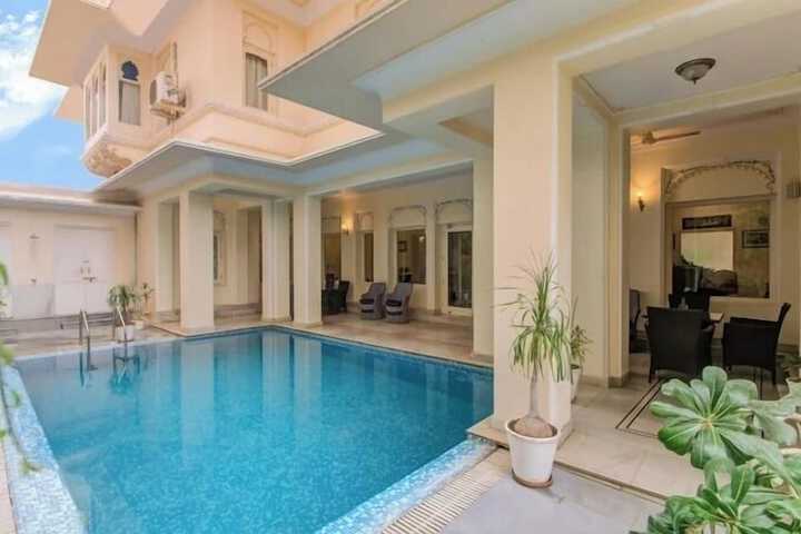 Pool 85 of 144