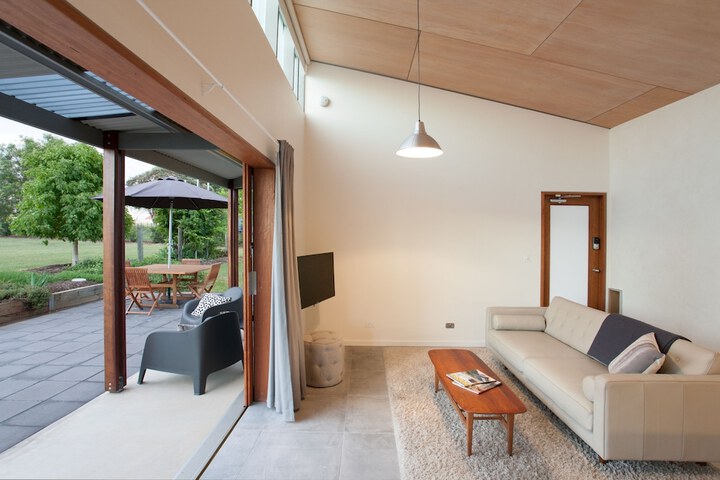 Room 10 of 27