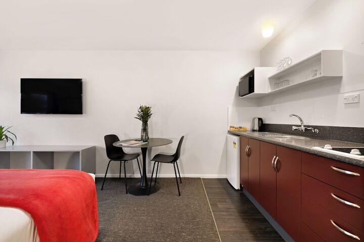 Room 28 of 128