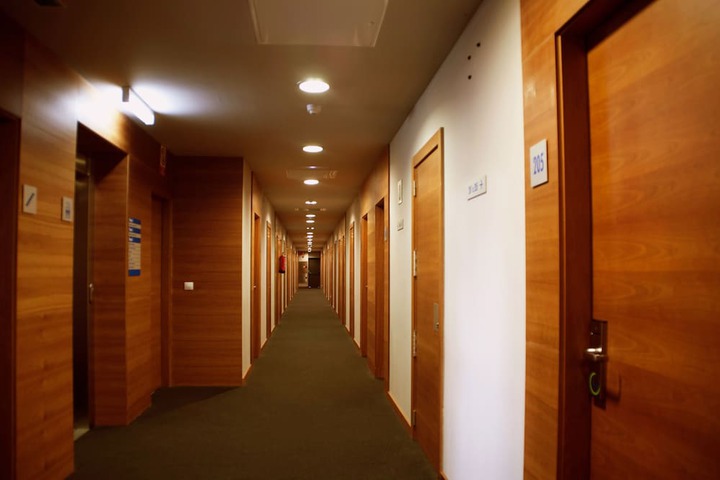 Ballroom/Hall 37 of 45