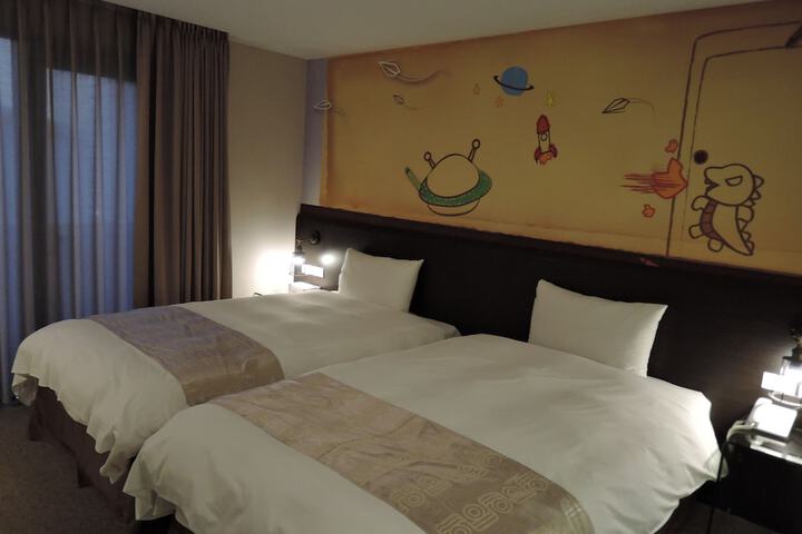 Room 36 of 46