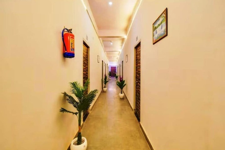 Syrus Hotel in Mathura