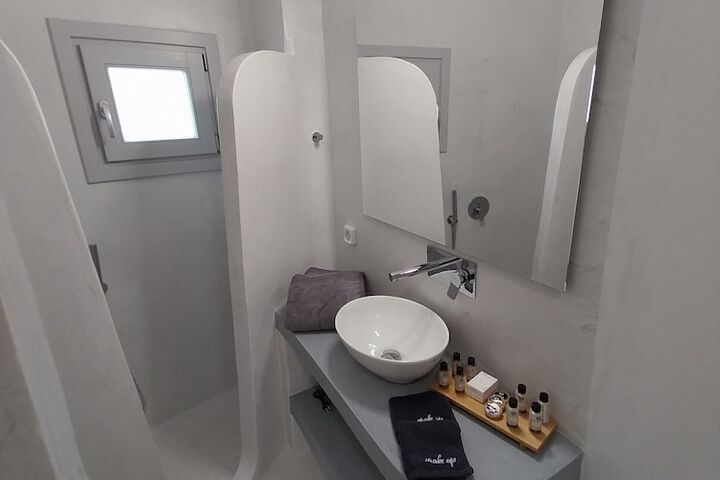 Room 66 of 75