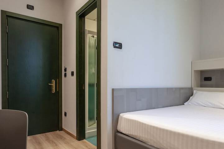 Room 28 of 56