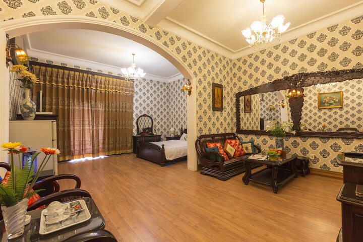Room 14 of 39