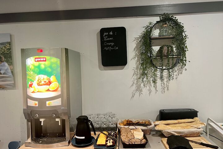 Breakfast buffet