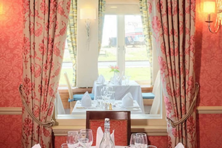 Dining Photos