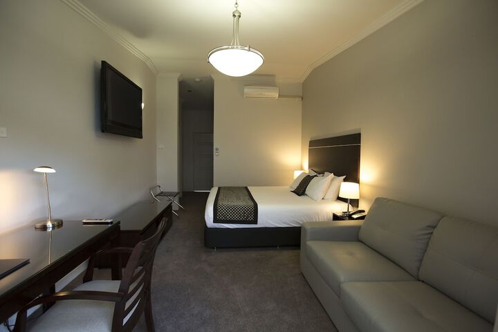 Room 14 of 40