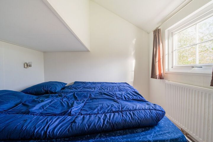Room 3 of 40