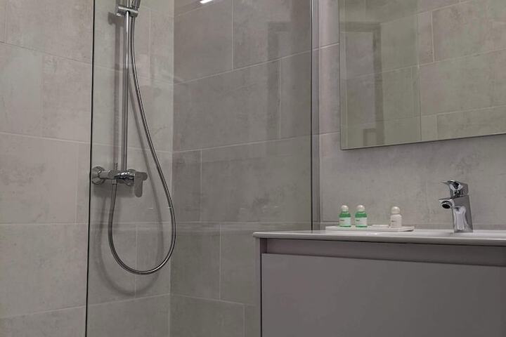 Bath Photo