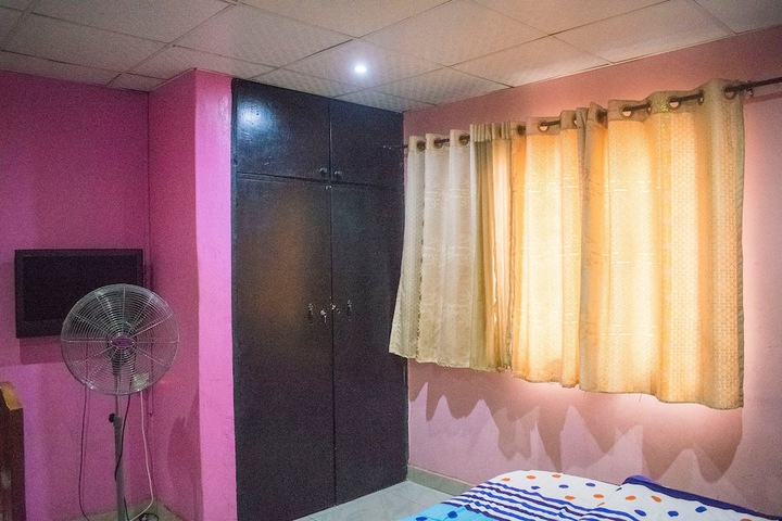 Room 18 of 22