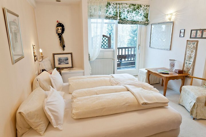 Room 4 of 44