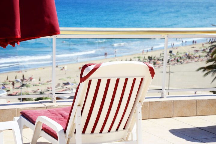 Sundeck 25 of 27