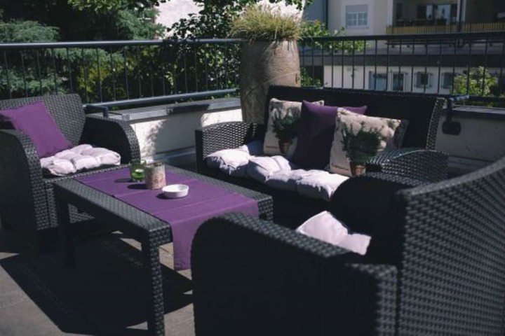 Sundeck 102 of 107