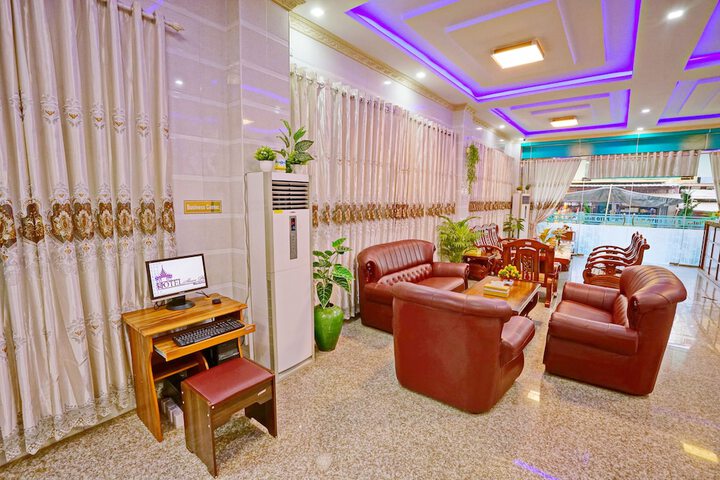 Hotel Interior 4 of 41