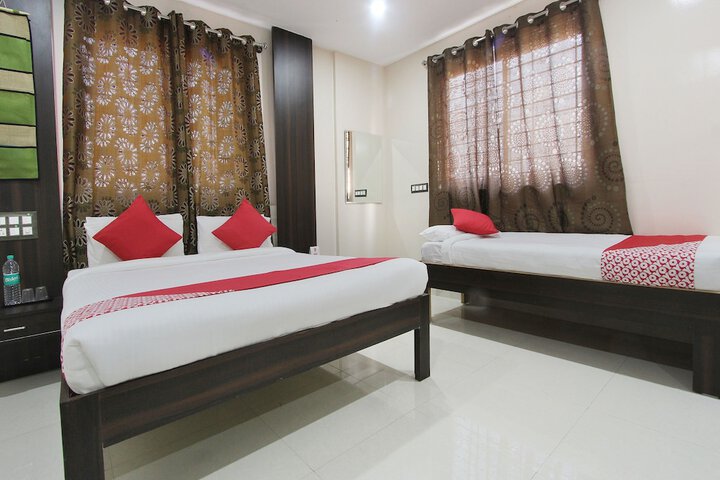 Room 21 of 32