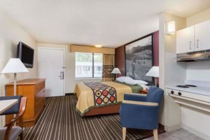 Room 16 of 49