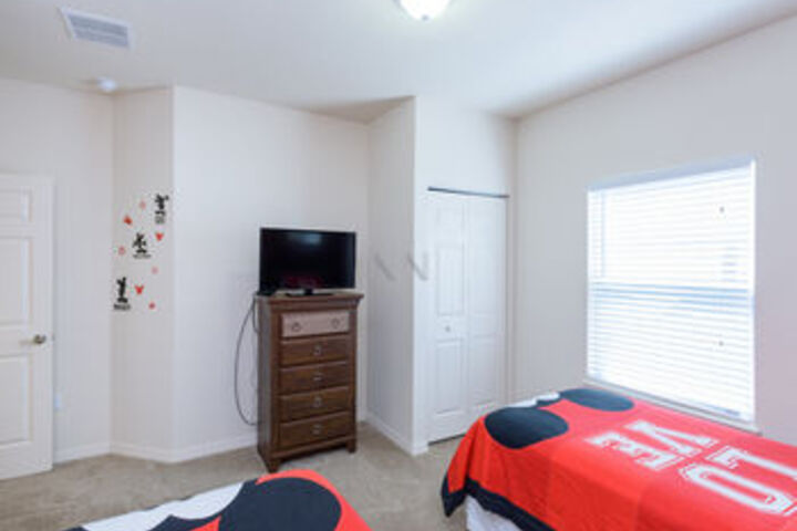 Room 124 of 687