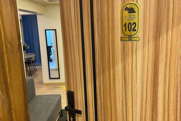 Room 25 of 196