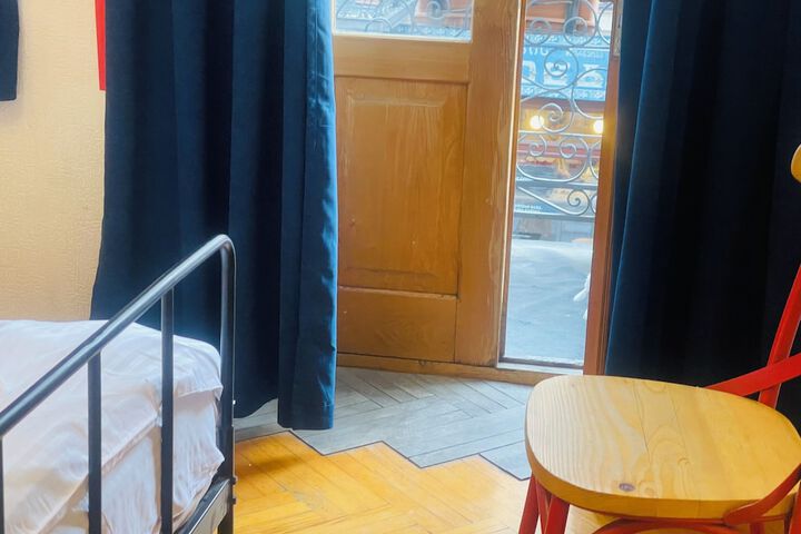 Room 57 of 120
