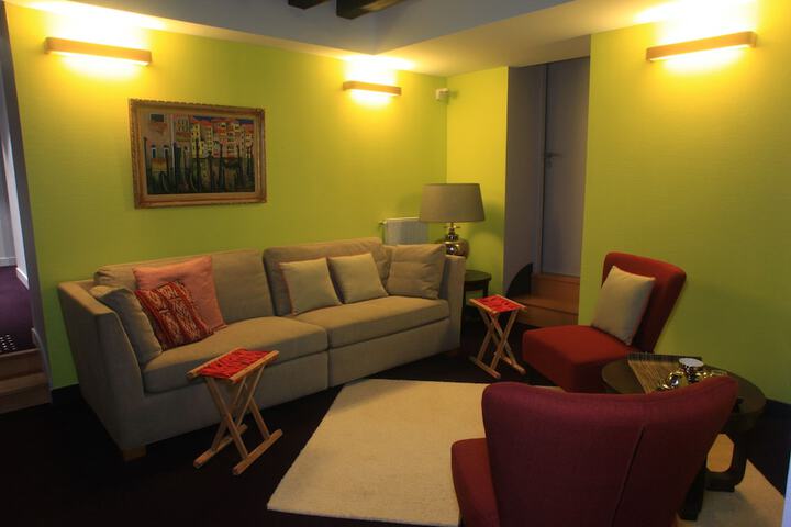 Room 33 of 55