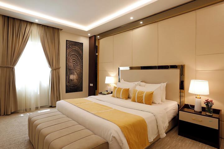 Room 11 of 29