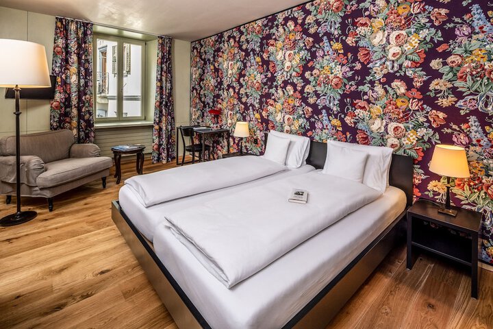 Room 20 of 77
