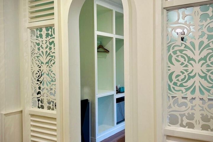 Room 9 of 49
