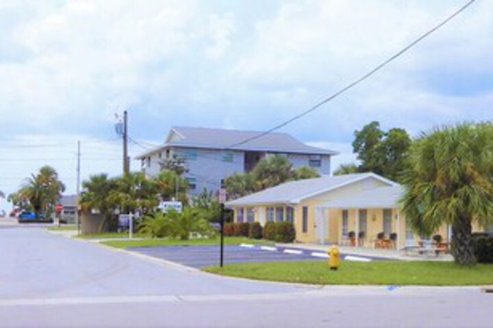 Hotel 14 of 81