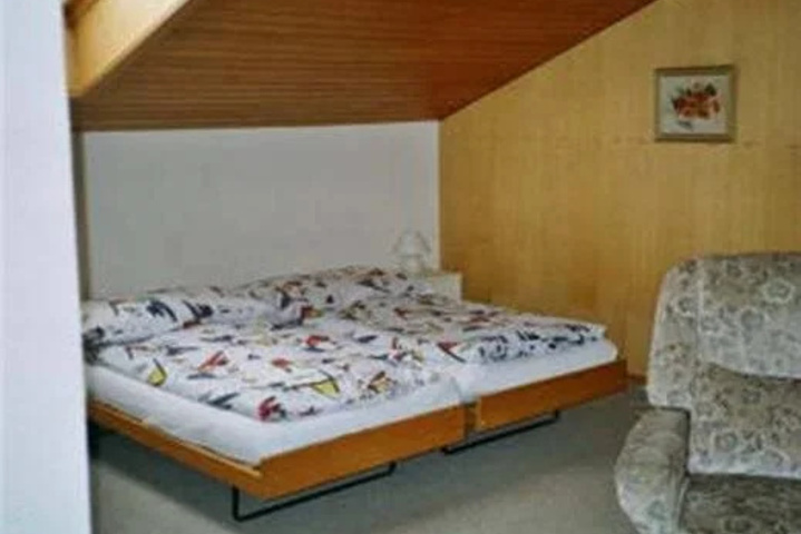 Room 10 of 11