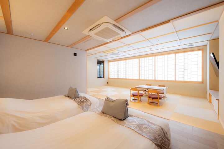 Room 14 of 79