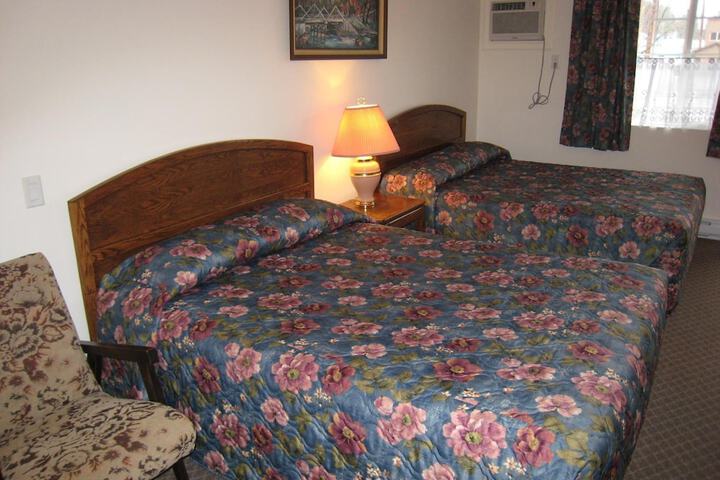 Room 5 of 81