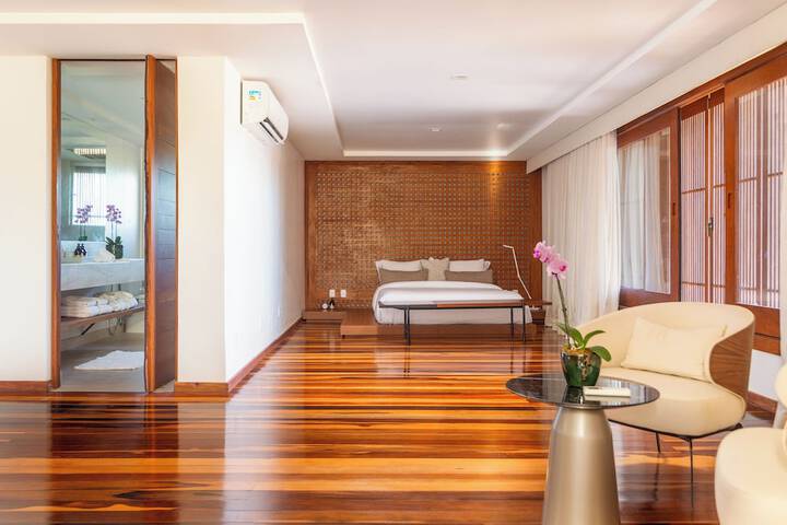 Room 50 of 193