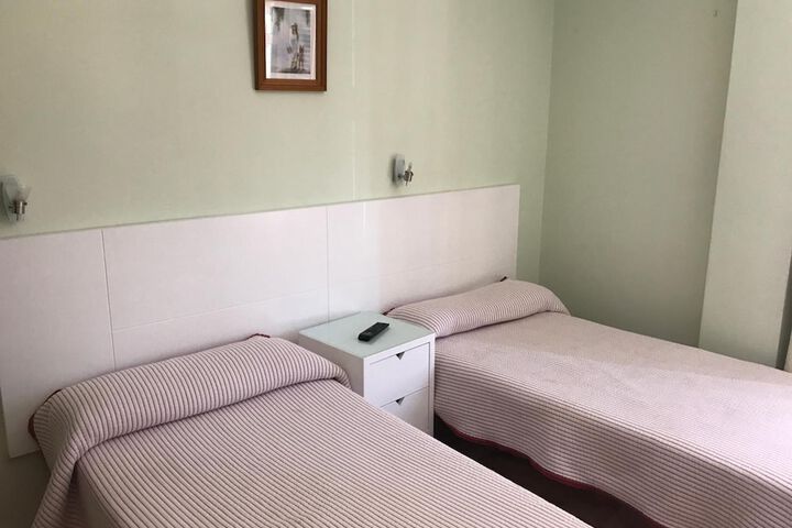 Room 16 of 46