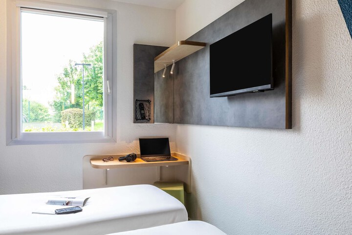 Room 8 of 26