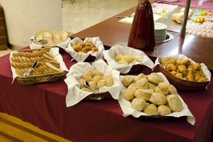 Breakfast/Coffee Service 34 of 63