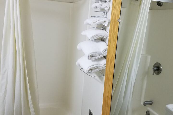 Room 16 of 26
