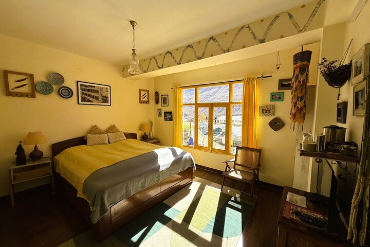 Room 12 of 63