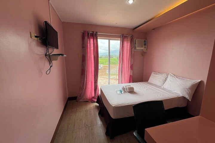 Room 18 of 26