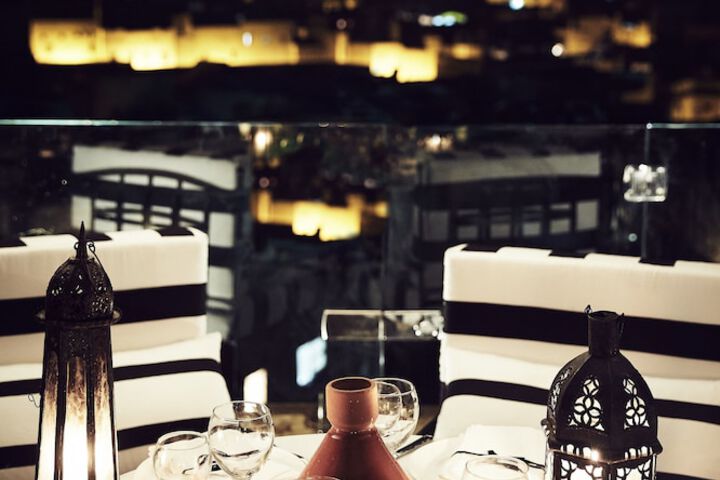 Dining 20 of 46