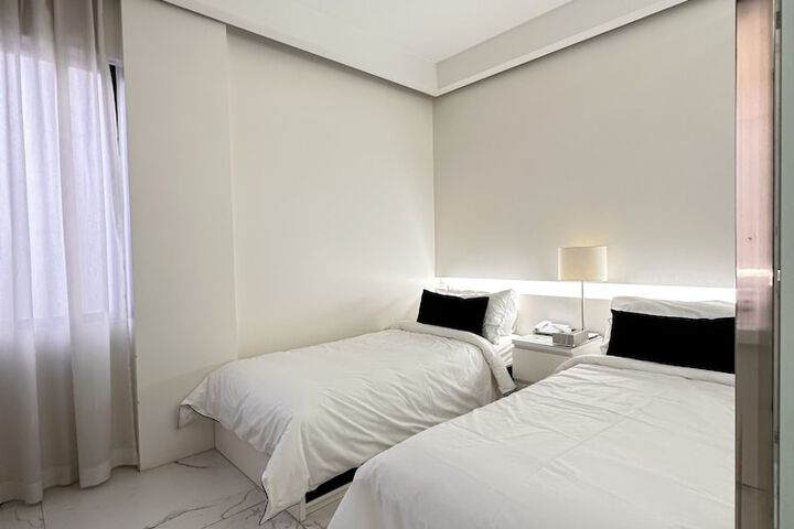Room 14 of 68
